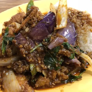 13. Spicy Basil Catfish