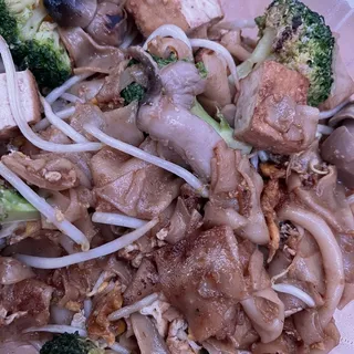 38. Vegetarian Pad See Ew