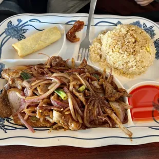 Mongolian Beef Lunch with fried rice, egg roll &amp; choice of either hot &amp; sour or egg drop soups.