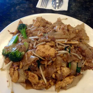 N13. Singapore Stir-Fried Rice Noodle