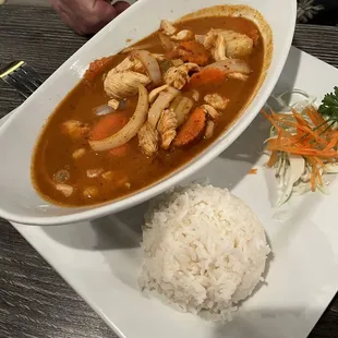 Massaman curry w/ chicken