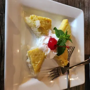 Custard and sticky rice - Yum!