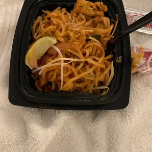 Chicken pad Thai
