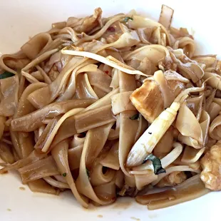 Drunken noodles w chicken