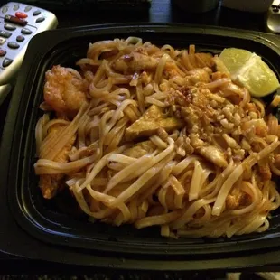 Soggy pad thai :(
