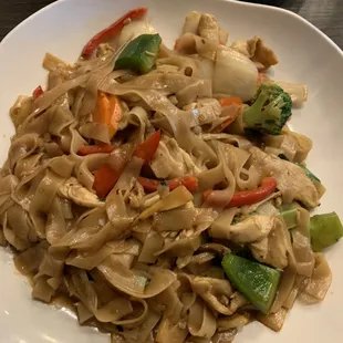 Drunken Noodle with Chicken