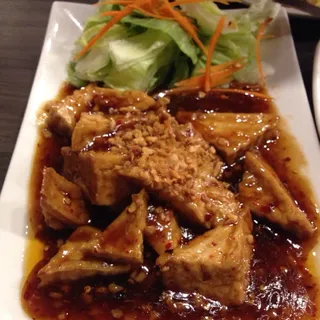 Pad Kra Tiem Lunch Special