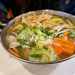 Wonton pho