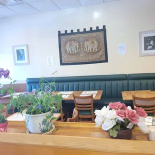 sushi and sashimi, interior