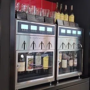 Wine dispenser