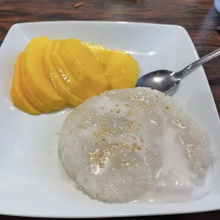 Sticky mango rice