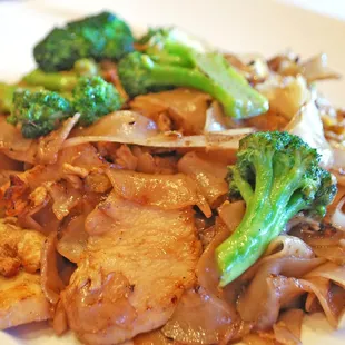 Pan  Fried Noodle (Pad See Eew)