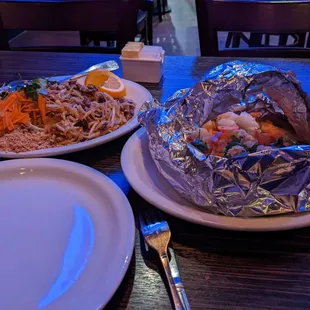 Beef Pad Thai &amp; Samui&apos;s Monsoon