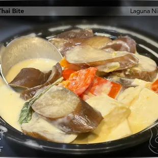 Eggplant Curry - I&apos;m a enjoy a good eggplant dish; more so if it&apos;s spicy!
