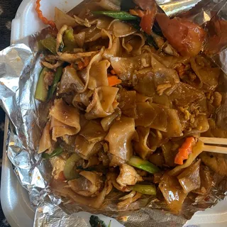 N2. Drunken Noodles