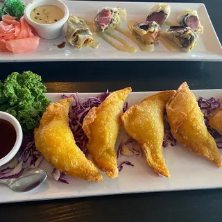 Seafood Creamy Cheese Wontons