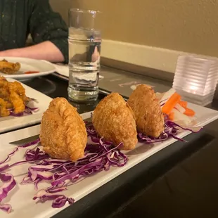 Thai Curry Puffs (3 pieces)