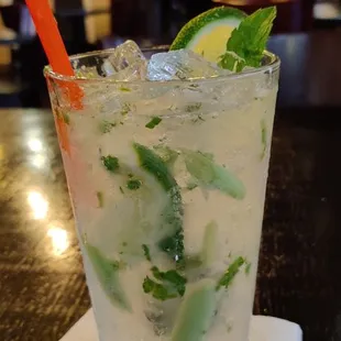 Thai lemongrass mojito