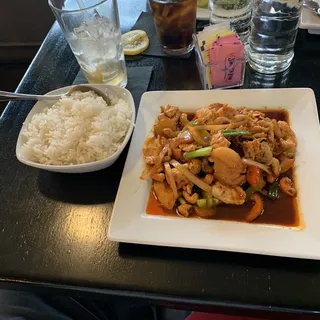 Cashew Chicken Dinner