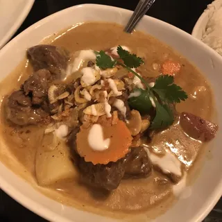 Massaman Beef Curry