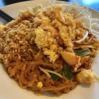 Crab Pad Thai Dinner Special