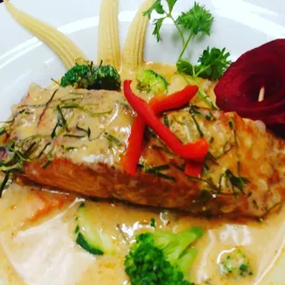 Grilled Salmon in Panang Curry