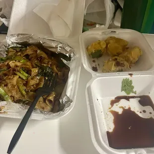 46. Pad See Ew and 3. Shumai Thai (kanom jeeb).