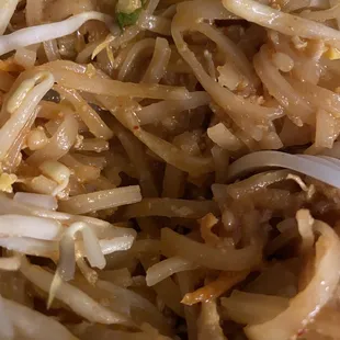 Chicken pad thai