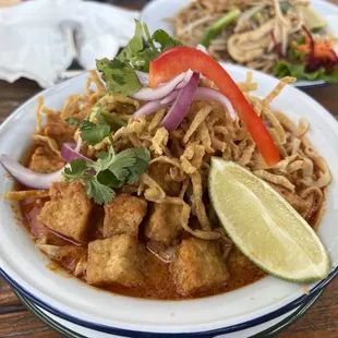 Khao Soi, crispy tofu, medium spicy