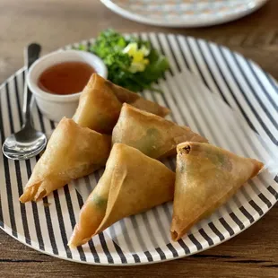 Pyramid Spring Rolls
