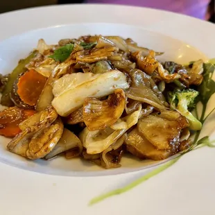 Drunken Noodles with Chicken