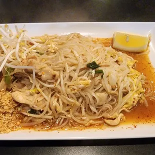 N1 Pad Thai, hot.