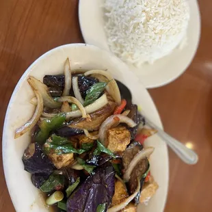 Eggplants with tofu