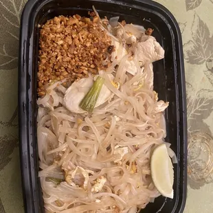 Chicken Pad Thai Dinner