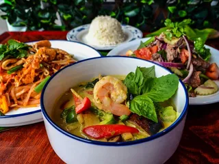 Benjarong Thai