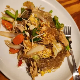 Pad woonsen with chicken