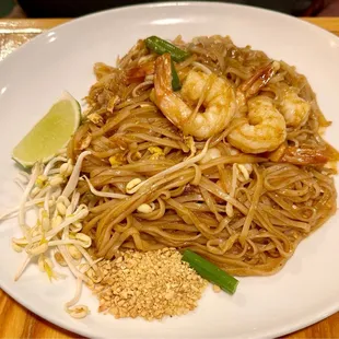 Pad thai shrimp