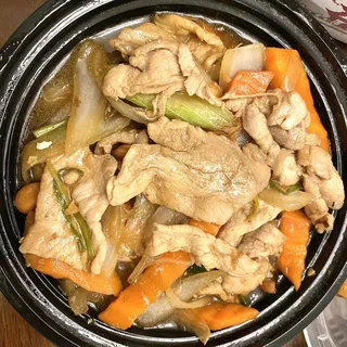 23. Himmaparn Entree Dinner