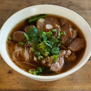 #23 Gkuay Tiew Reur (Boat noodle soup) : Frank steak, stewed beef, and beef balls in roasted beef soup