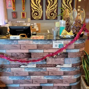 sushi and sashimi, interior