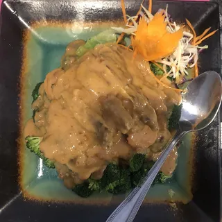 77. Lemongrass Chicken Special