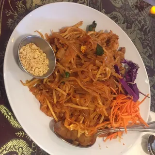Crispy Pork Pad Thai