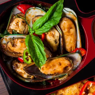 oysters and mussels, mussels, oysters, shellfish, food