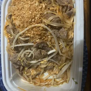 Beef pad Thai