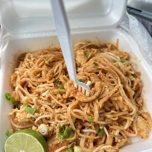 Pad Thai, medium spiciness
