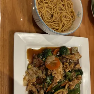 Thai Basil Double Lo mein dinner side