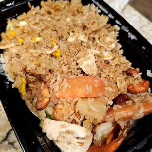 Pineapple fried rice with shrimp