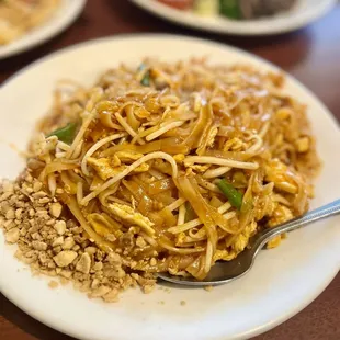 Pad Thai w/ chicken