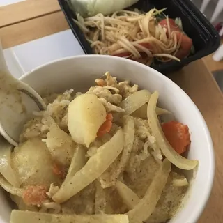 Lao Style Green Papaya Salad with Fish Aroma**