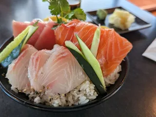 Orange Roll & Sushi